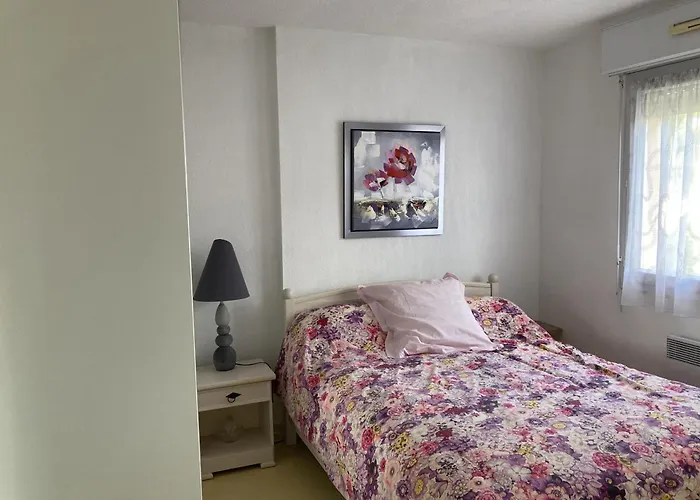 Les Maisons Bleues Apartment *